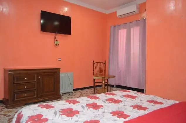 Tek Büyük Yataklı Oda, Sigara İçilebilir