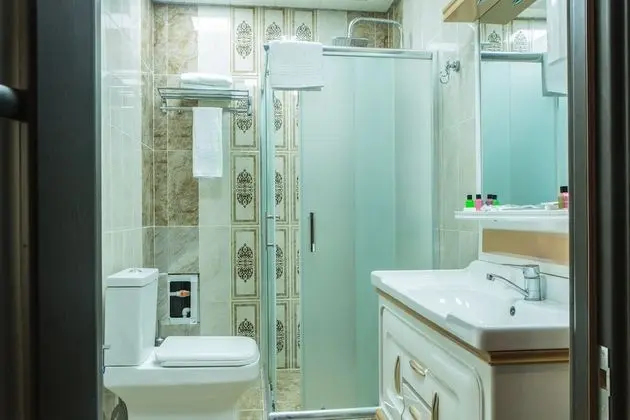 Standard Tek Büyük Yataklı Oda