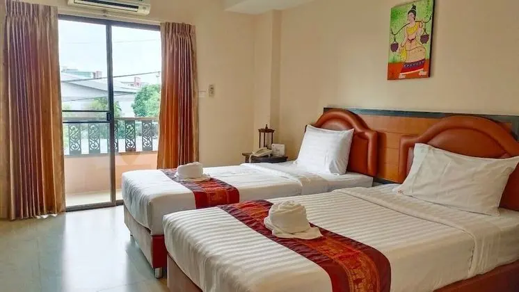 Standard Twin Room