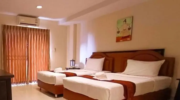 Standard Twin Room
