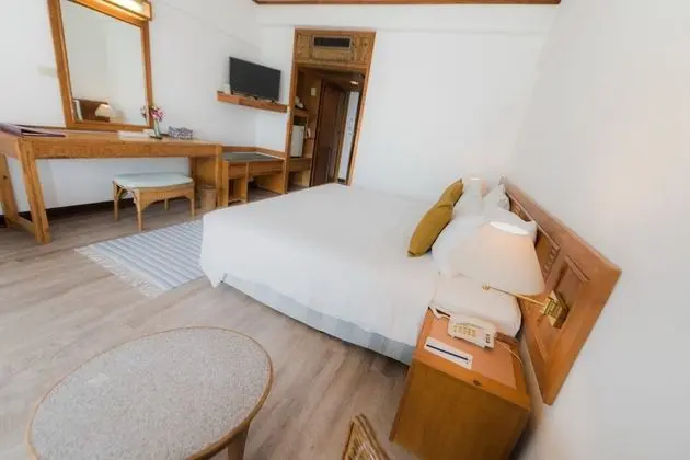 Deluxe Seaview