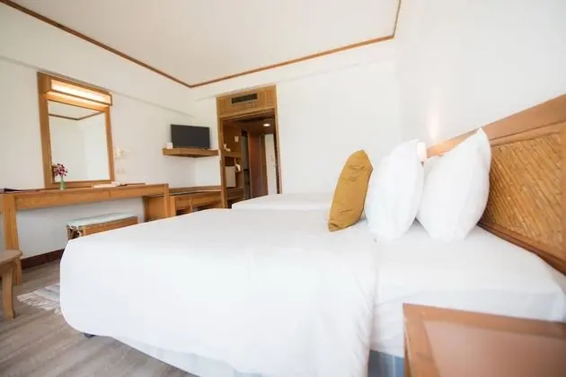 Deluxe Seaview