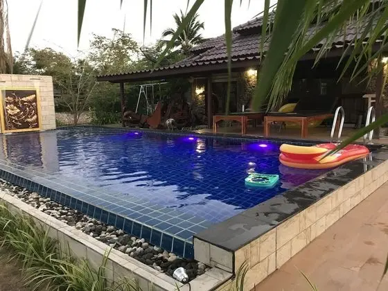 Romantic Villa, 4 Yatak Odası, Nehir Manzaralı (Pool)