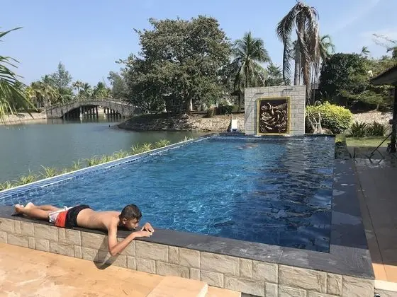 Romantic Villa, 4 Yatak Odası, Nehir Manzaralı (Pool)