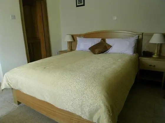 Deluxe Oda, 1 Büyük (Queen) Boy Yatak