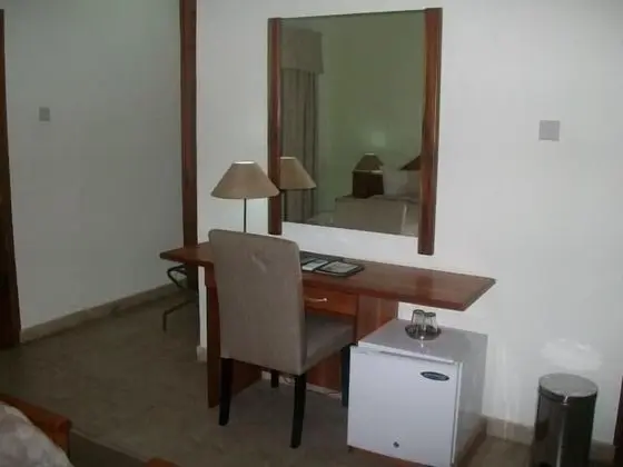 Deluxe Oda, 1 Büyük (Queen) Boy Yatak