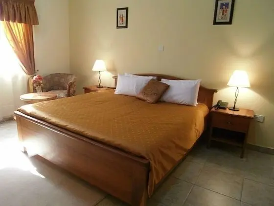 Deluxe Oda, 1 En Büyük (King) Boy Yatak