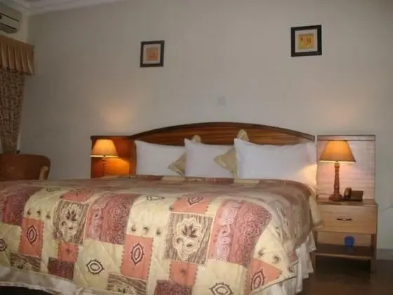 Deluxe Oda, 1 En Büyük (King) Boy Yatak