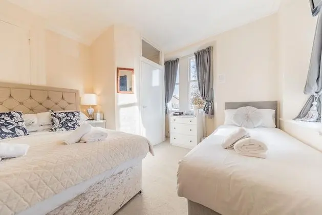 Comfort Üç Kişilik Oda, Banyolu/Duşlu