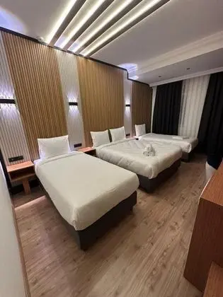 Aile Odası, Şehir Manzaralı