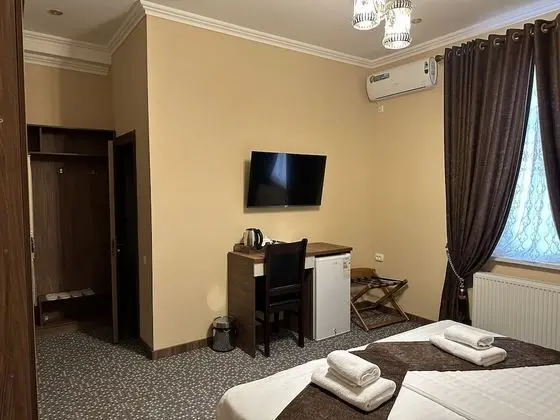 Comfort Tek Büyük Yataklı Oda