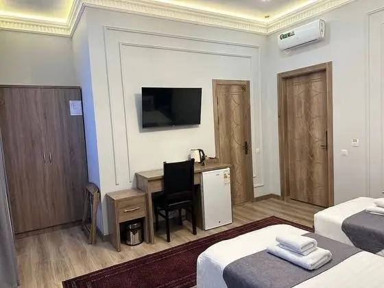 Deluxe Tek Büyük Yataklı Oda