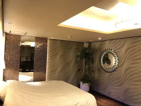 Oda, Sigara İçilebilir (Run of House with bathtub)