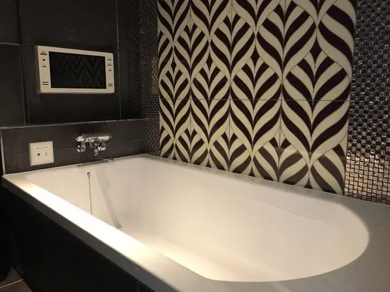 Oda, Sigara İçilebilir (Run of House with bathtub)