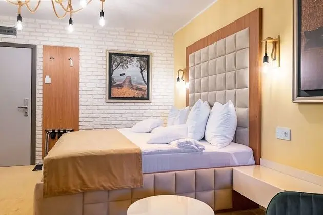Amyntas Standard Double Room