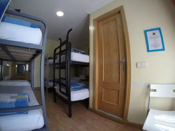 Ortak Ranzalı Oda, Özel Banyo (1 bed in a 6-Bed Dormitory Room)
