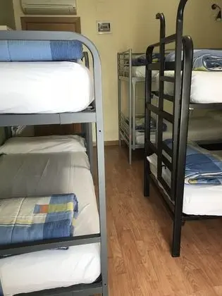 Ortak Ranzalı Oda, Özel Banyo (1 bed in a 6-Bed Dormitory Room)