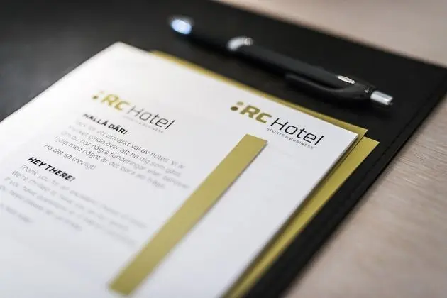 Business Tek Büyük Yataklı Oda