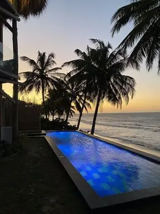 King Suite with Infinity Pool View