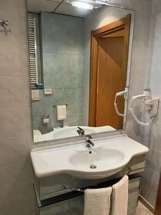Standard Büyük Yataklı Tek Kişilik Oda