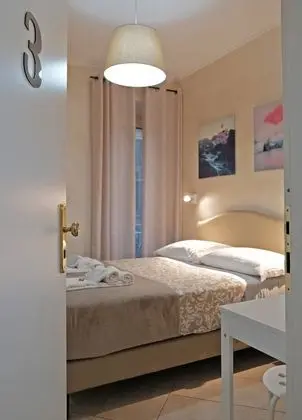 Basic Tek Büyük Yataklı Oda