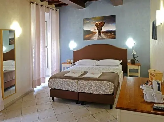 Classic Üç Kişilik Oda