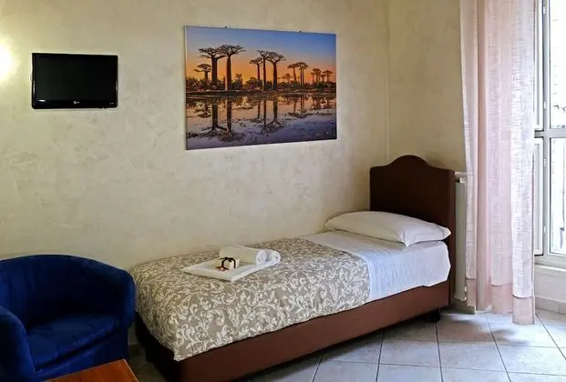 Classic Üç Kişilik Oda