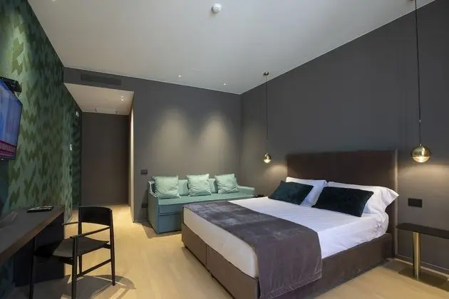 Deluxe Üç Kişilik Oda