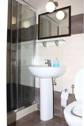 Standard Tek Büyük veya İki Ayrı Yataklı Oda