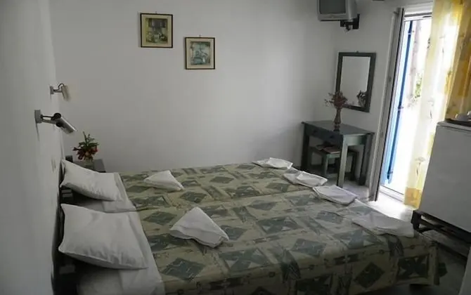Standard Tek Büyük veya İki Ayrı Yataklı Oda
