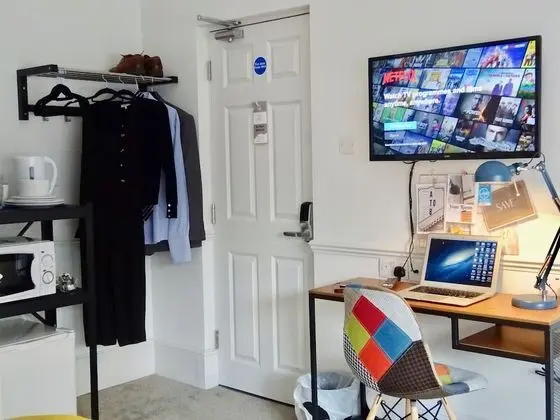 Standard Tek Büyük Yataklı Oda