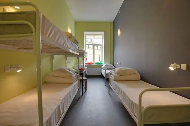 Ortak Ranzalı Oda, Karma Ranzalı Oda