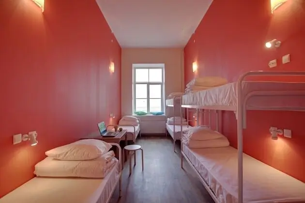 Ortak Ranzalı Oda, Karma Ranzalı Oda