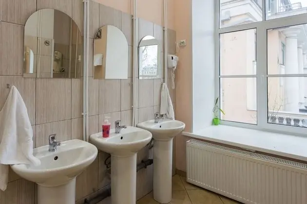 Ortak Ranzalı Oda, Karma Ranzalı Oda