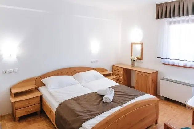 Comfort Tek Büyük Yataklı Oda