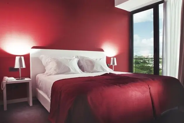 Büyük Yataklı Tek Kişilik Oda