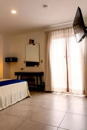 Superior Room 1 Queen Bed