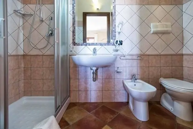 Tek Büyük Yataklı Oda (Theta)