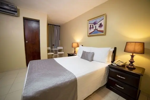 Standard Tek Büyük Yataklı Oda