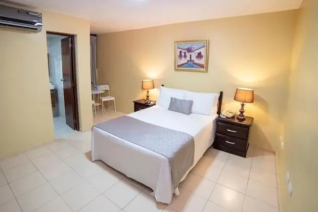 Standard Tek Büyük Yataklı Oda