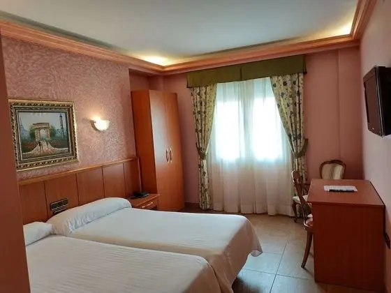 İki Ayrı Yataklı Oda, 2 Tek Kişilik Yatak, Sigara İçilmez, Şehir Manzaralı