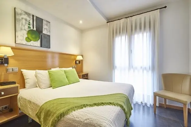 Tek Büyük Yataklı Oda, 1 Çift Kişilik Yatak