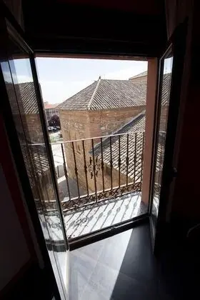 Tek Büyük Yataklı Oda, 1 Çift Kişilik Yatak