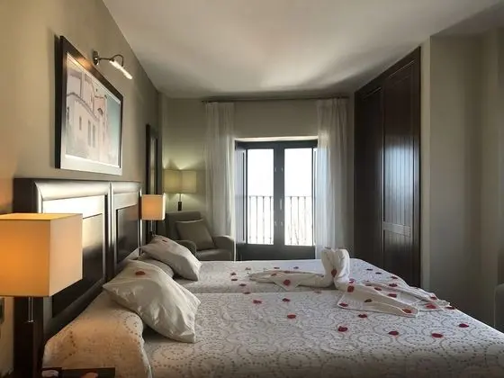 Romantic İki Ayrı Yataklı Oda