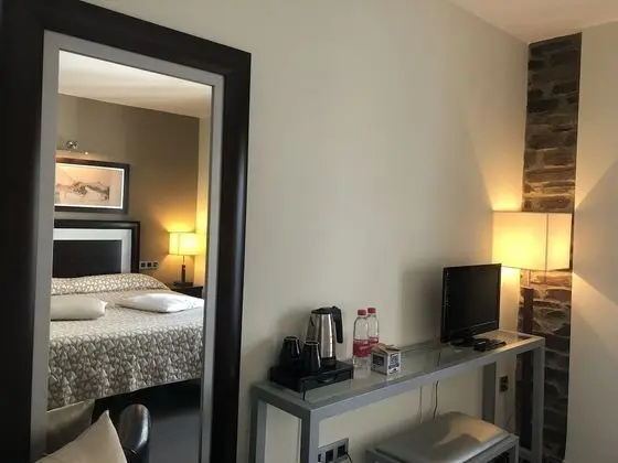 Standard Tek Büyük Yataklı Oda