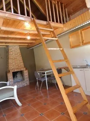 Junior Dağ Evi, 2 Yatak Odası, Tepe Manzaralı, Bahçeli