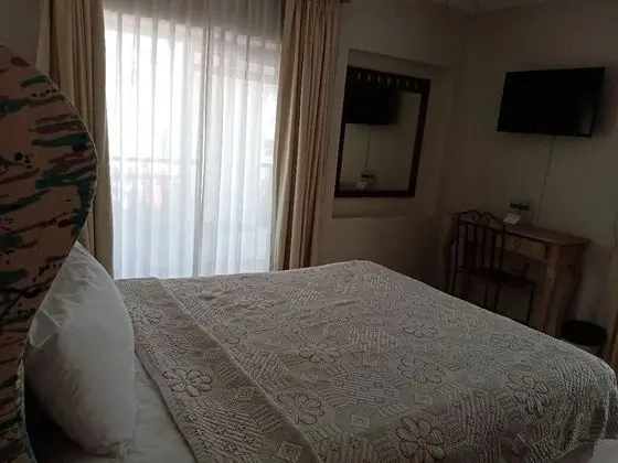 Standard Oda, 1 Büyük (Queen) Boy Yatak