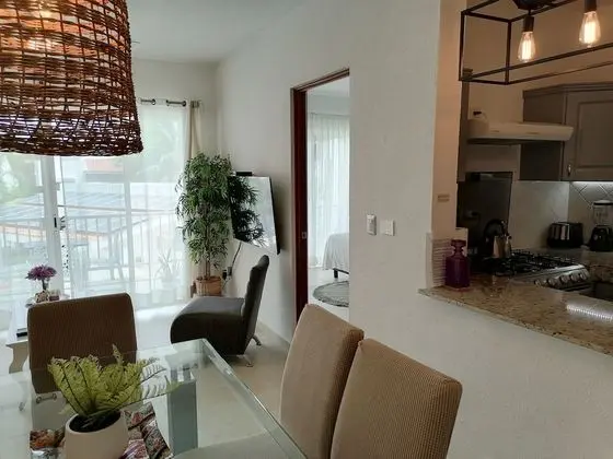 Basic Apart Daire, 2 Yatak Odası, Havuz Manzaralı