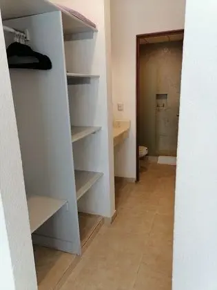 Basic Apart Daire, 2 Yatak Odası, Havuz Manzaralı