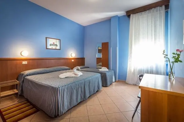 Standard Üç Kişilik Oda